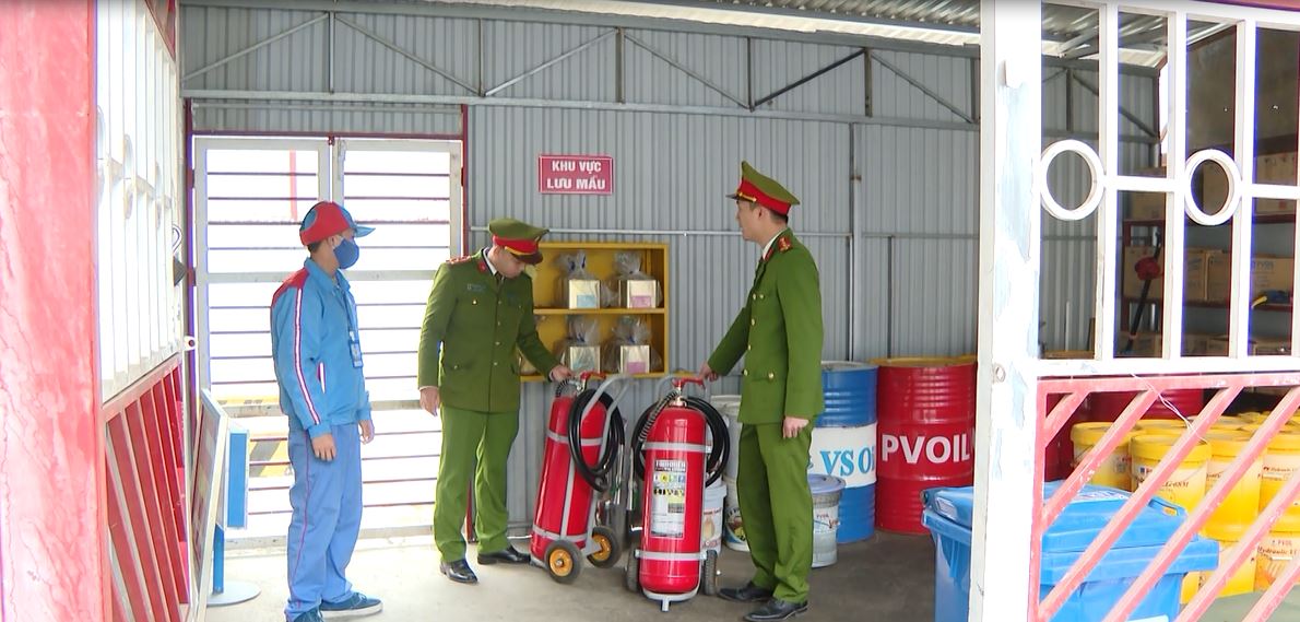 Kiểm soát vật liệu dễ cháy nổ dịp cuối năm