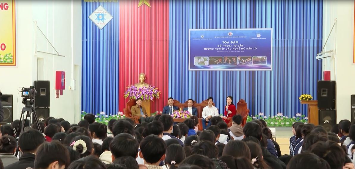 Tọa đàm, tư vấn hướng nghiệp nghề mỏ, hầm lò