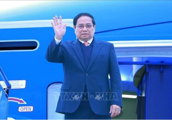 Thủ tướng Phạm Minh Chính lên đường thăm Lào