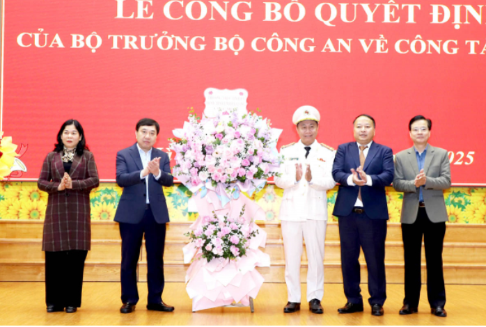 Công bố Quyết định của Bộ Công an về công tác cán bộ