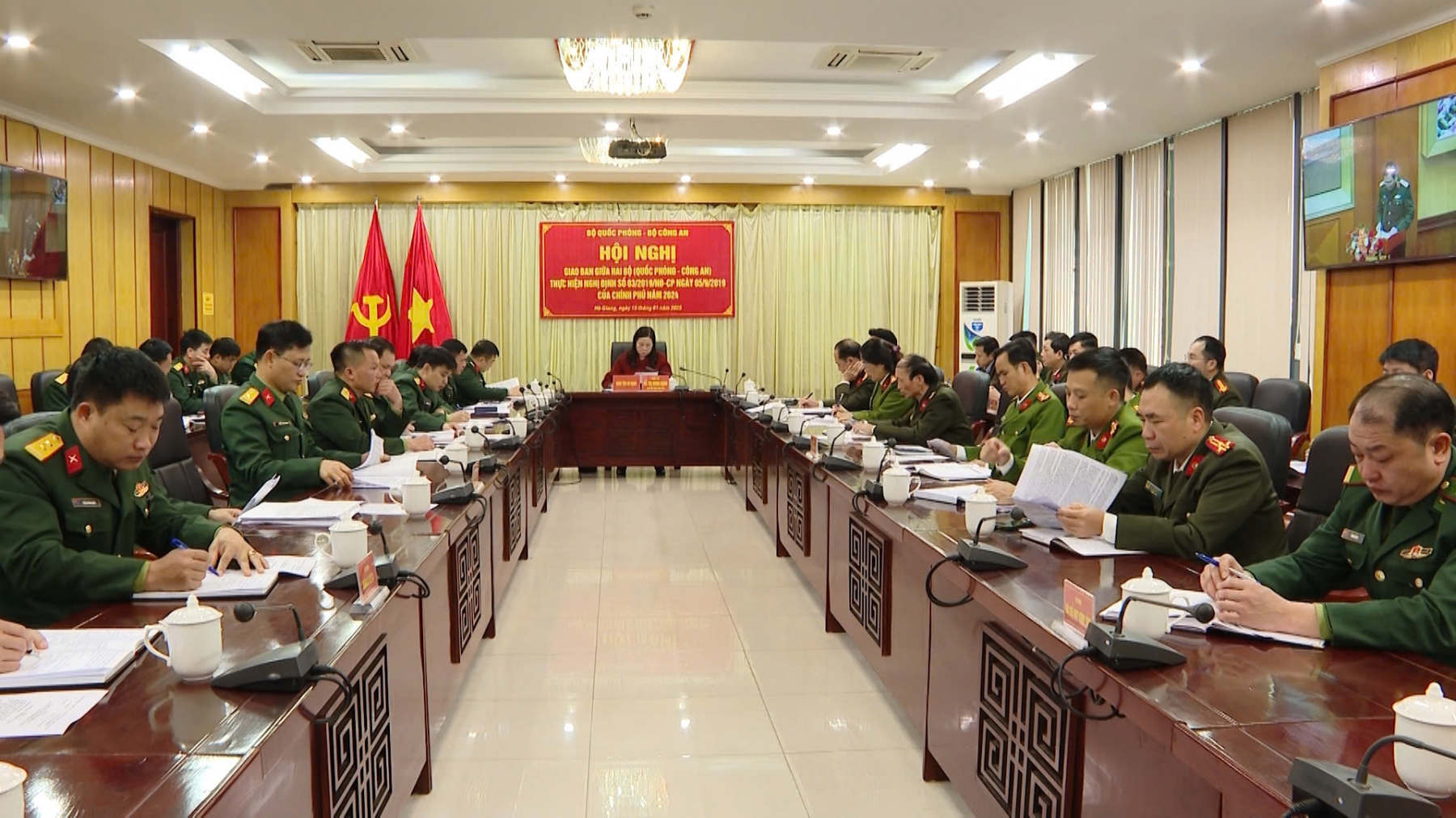 Hội nghị trực tuyến giữa Bộ Quốc phòng và Bộ Công an trong thực hiện Nghị định số 03 của Chính phủ