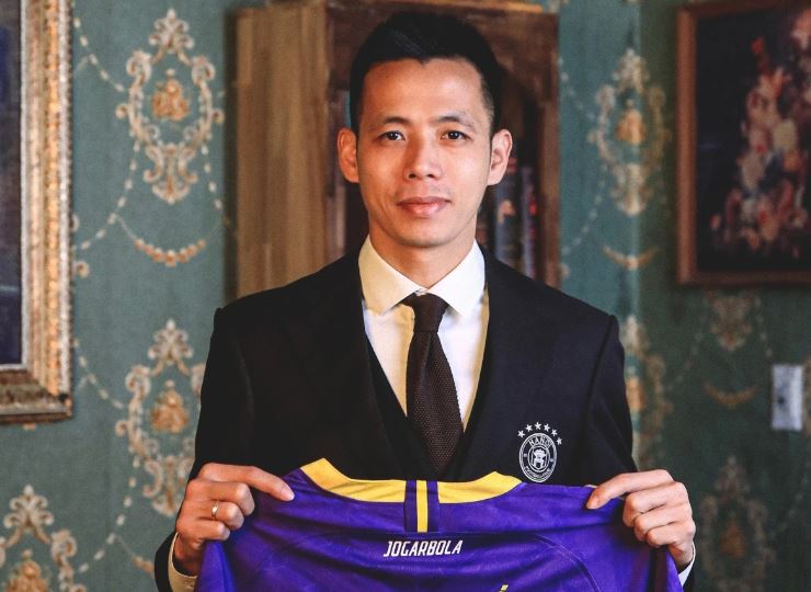 Văn Quyết chính thức gia hạn hợp đồng thêm 3 năm với Hà Nội FC