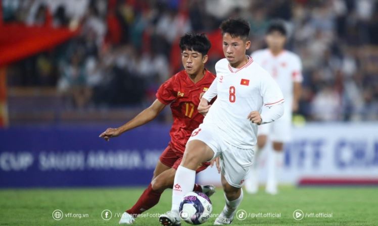 Chuyên gia Steve Darby: 'Việt Nam nên dùng đội U18 dự SEA Games'