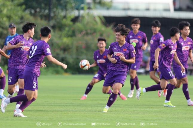 U22 Việt Nam đá giao hữu với Trung Quốc, Hàn Quốc