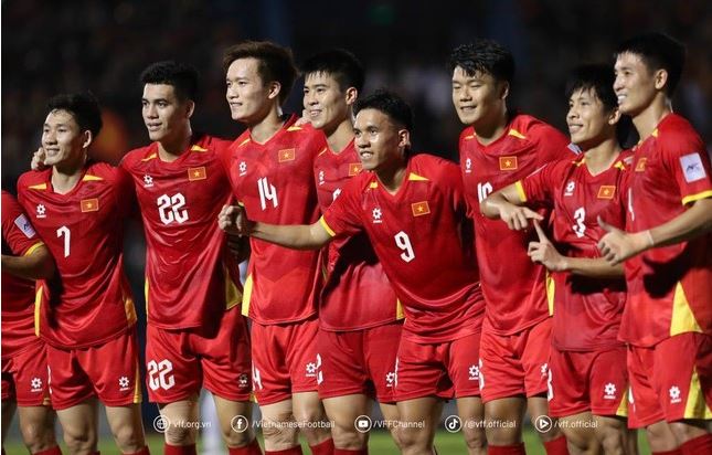 ĐT Việt Nam nhảy vọt trên BXH FIFA, giành vị trí cao nhất thời HLV Kim Sang-sik