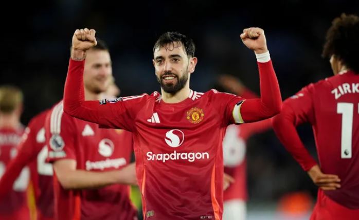 Bruno Fernandes tỏa sáng, Man Utd thắng đậm Leicester City