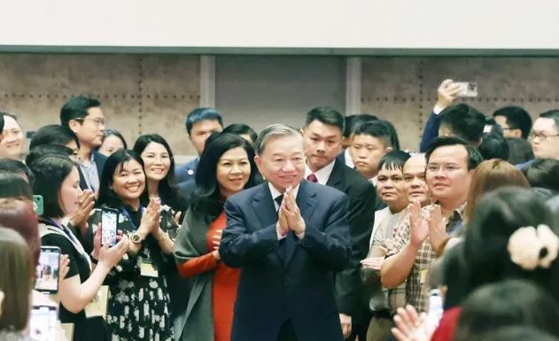 Tổng Bí thư Tô Lâm: Xây dựng cộng đồng người Việt Nam tại Singapore ngày càng vững mạnh