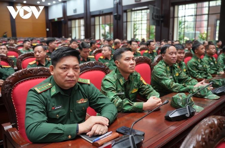 Lực lượng tinh nhuệ nhất của Việt Nam lên đường cứu trợ động đất tại Myanmar