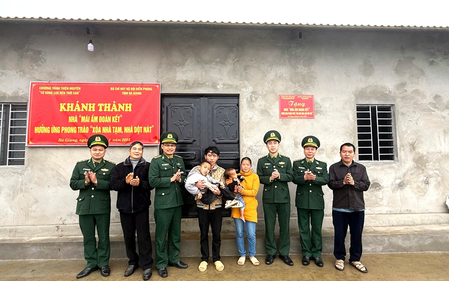 Bộ đội Biên phòng tỉnh: Xây những ngôi nhà hạnh phúc trao tặng người nghèo