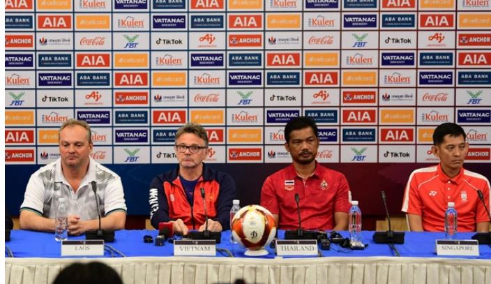 Họp báo | HLV Troussier nói gì trước trận ra quân của U22 Việt Nam ở SEA Games 32?