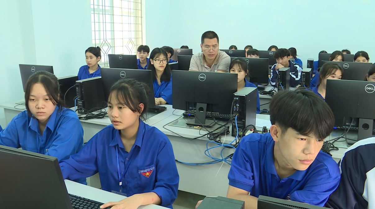 Kỳ thi tốt nghiệp THPT năm 2023 diễn ra sớm hơn so với năm 2022