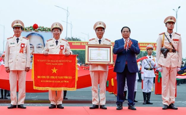 Xây dựng lực lượng Cảnh sát cơ động “pháp luật sắc, nghiệp vụ tinh, công nghệ giỏi, ngoại ngữ tốt, hình ảnh đẹp”