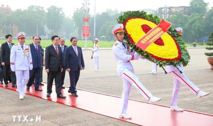 Lãnh đạo Đảng, Nhà nước vào Lăng viếng Chủ tịch Hồ Chí Minh