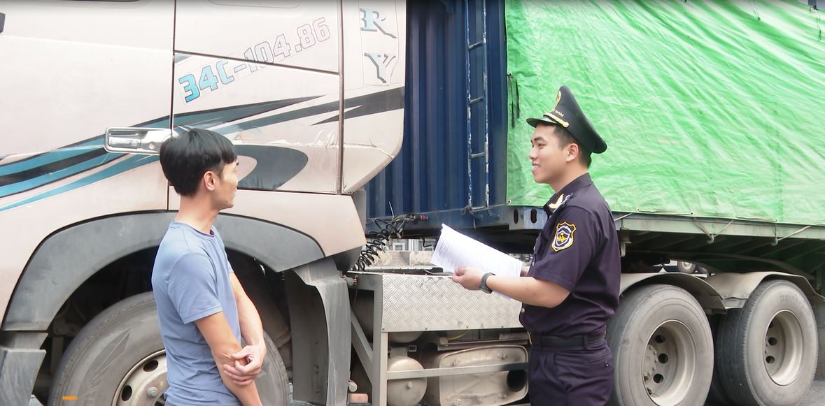 Sôi động hoạt động xuất nhập khẩu trong kỳ nghỉ lễ