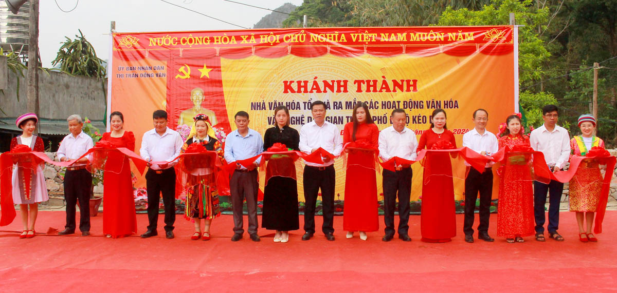 Khánh thành Nhà văn hóa, thể thao tổ 4, thị trấn Đồng Văn