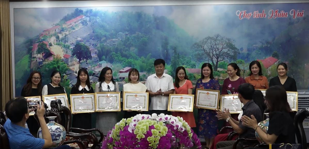 Đoàn công tác Sở Giáo dục và Đào tạo tỉnh Lâm Đồng công tác tại huyện Mèo Vạc