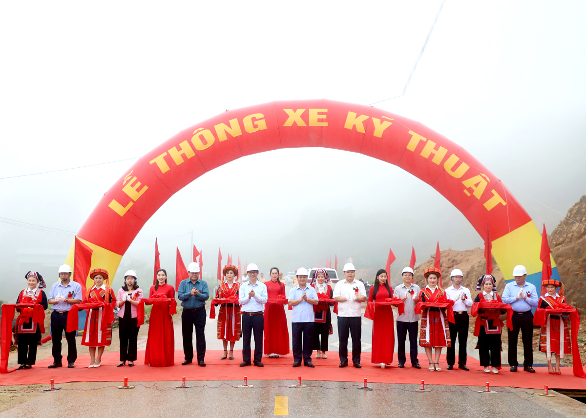 Lễ thông xe kỹ thuật công trình đường tỉnh 177, giai đoạn 1