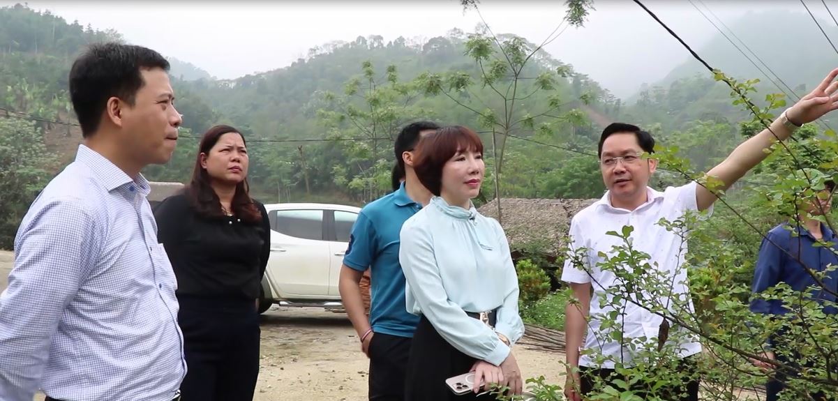 Viện Địa chất khảo sát tại xã Bản Rịa, huyện Quang Bình