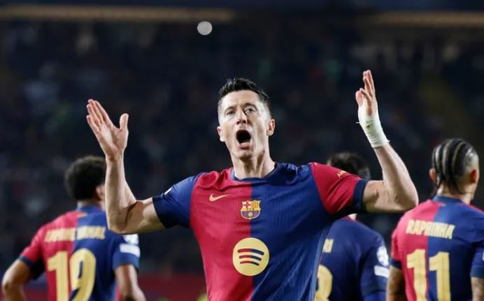 Lewandowski tỏa sáng, Barca thắng đậm Dortmund