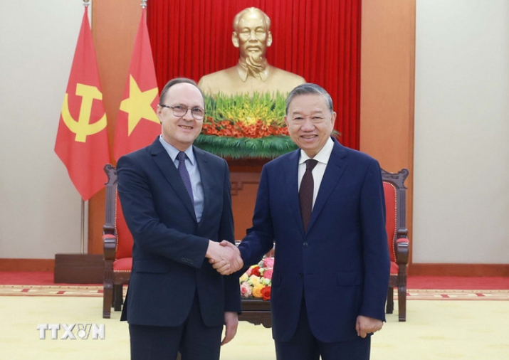 Việt Nam coi Nga là một trong những đối tác ưu tiên hàng đầu