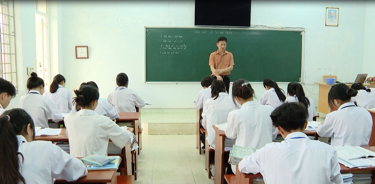 Chia nhóm học sinh để ôn thi tốt nghiệp THPT hiệu quả