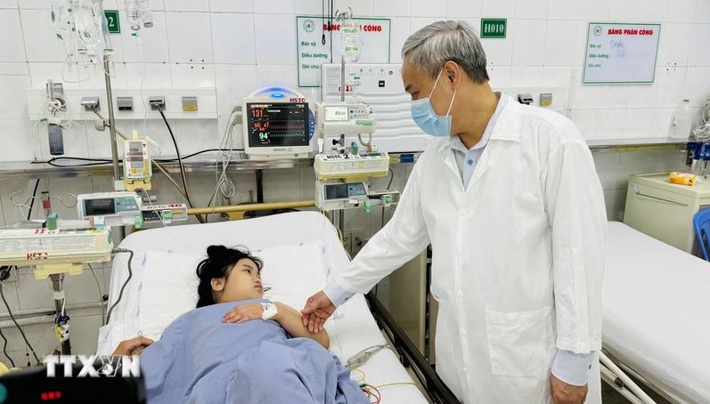 Bất an với thực phẩm đường phố nhìn từ vụ ngộ độc bánh mỳ ở Đồng Nai