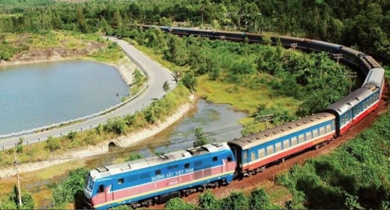Thủ tướng chỉ đạo đẩy nhanh tiến độ dự án đường sắt Lào Cai-Hà Nội-Hải Phòng