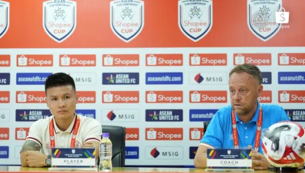 HLV Polking thận trọng trước trận chung kết lượt đi gặp Buriram United