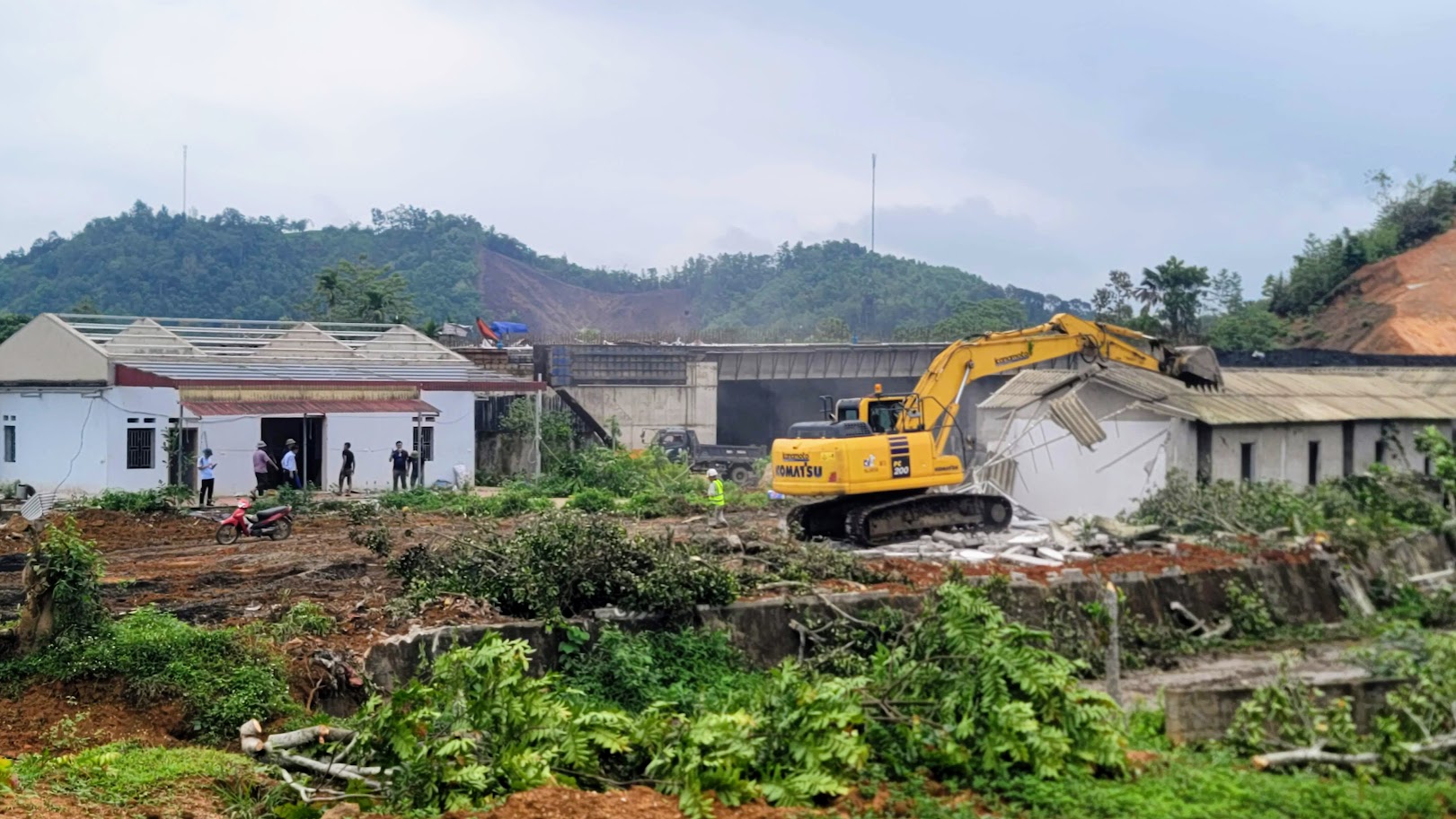 Huyện Bắc Quang tổ chức cưỡng chế thu hồi đất thực hiện dự án Cao tốc Tuyên Quang - Hà Giang (giai đoạn 1), đoạn qua tỉnh Hà Giang