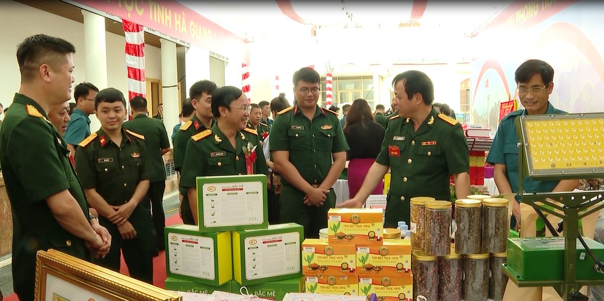 Lan tỏa từ phong trào thi đua quyết thắng trong lực lượng vũ trang tỉnh Hà Giang