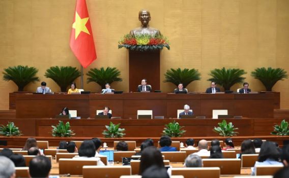 Truyền hình trực tiếp: Quốc hội biểu quyết thông qua Nghị quyết sửa đổi Hiến pháp