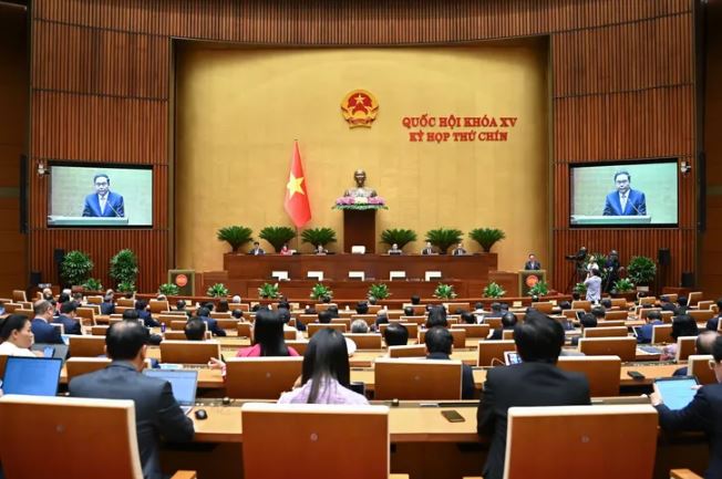 Chủ tịch Quốc hội: Tinh thần của Hội nghị Diên Hồng năm xưa đã thể hiện tại Hội trường Diên Hồng hôm nay