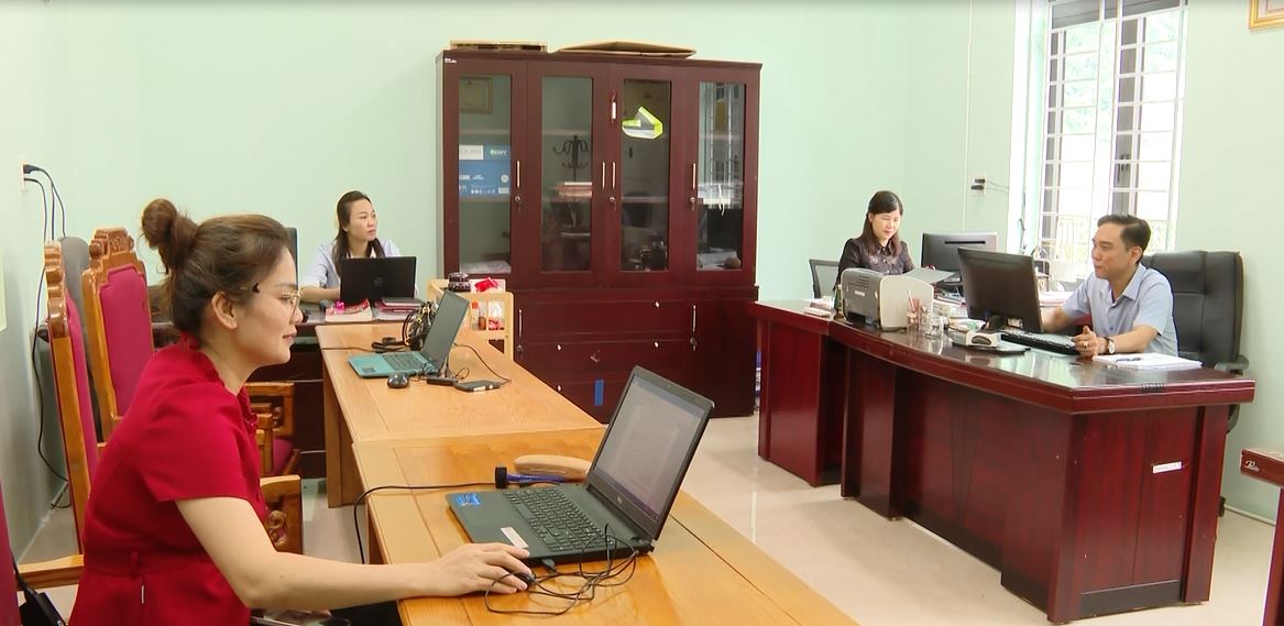 Đưa lãnh đạo sở, ngành về xã để phục vụ nhân dân tốt hơn