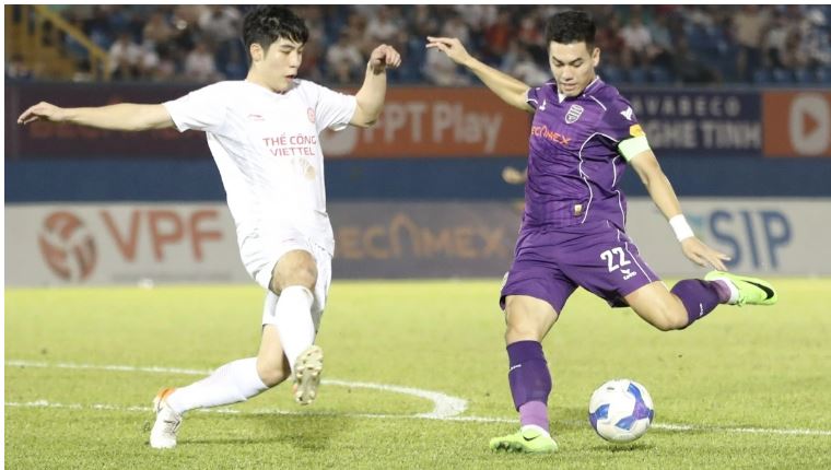 Tiến Linh bất ngờ mất vị trí vua phá lưới V-League 2024/2025