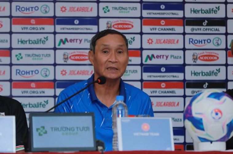 Lý do HLV Mai Đức Chung loại cầu thủ Việt kiều trước vòng loại Asian Cup 2026