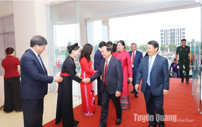 Lễ công bố sáp nhập tỉnh Tuyên Quang, Hà Giang, hợp nhất xã, kết thúc hoạt động cấp huyện và chỉ định công tác cán bộ