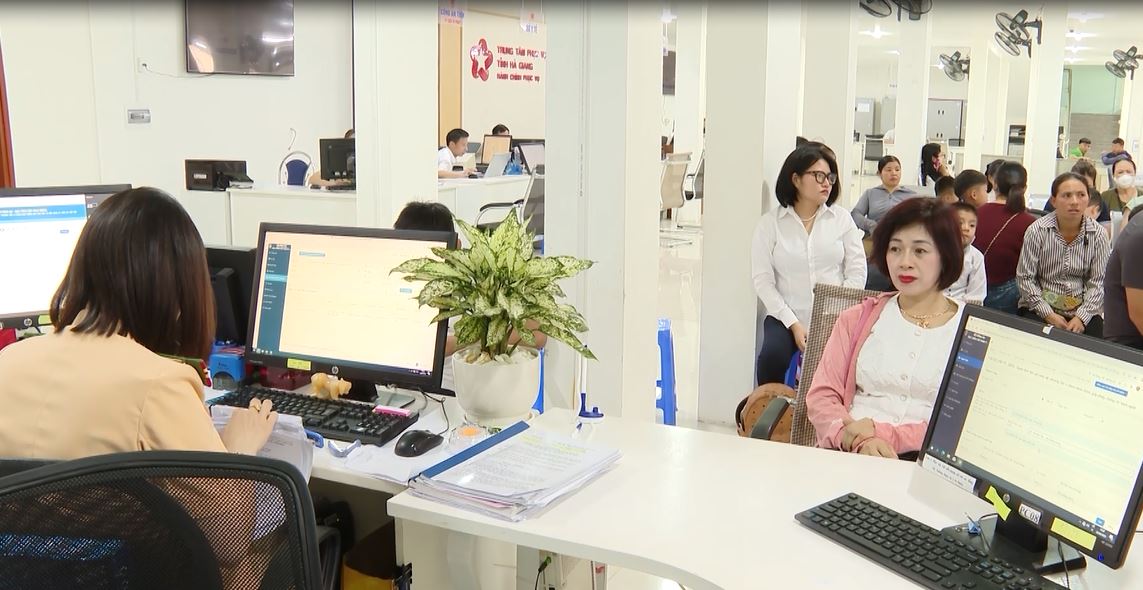 Đẩy mạnh cắt giảm đơn giản hóa thủ tục hành chính
