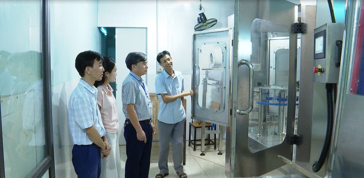 Tăng cường quản lý hoạt động sản xuất nước uống đóng chai, đóng bình, đá dùng liền