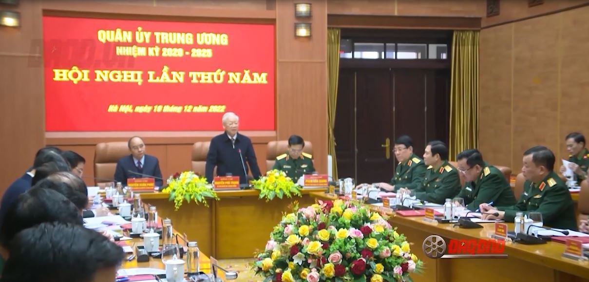 Tổng Bí thư Nguyễn Phú Trọng với lực lượng vũ trang