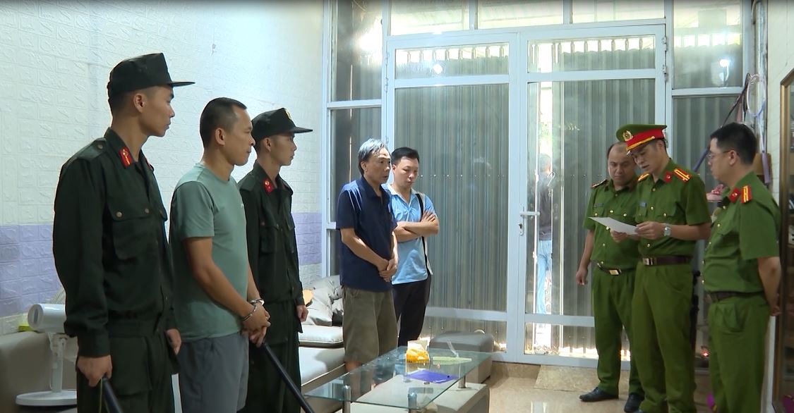 Kiên quyết đấu tranh với tội phạm cá độ bóng đá