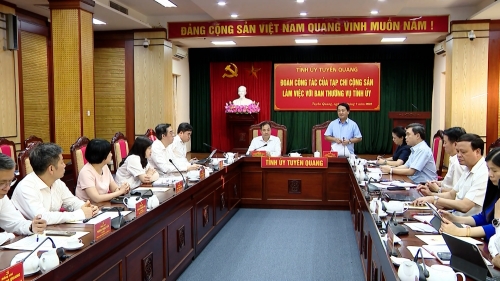 (TTV) Đoàn công tác của Tạp chí Cộng sản làm việc tại Tuyên Quang
