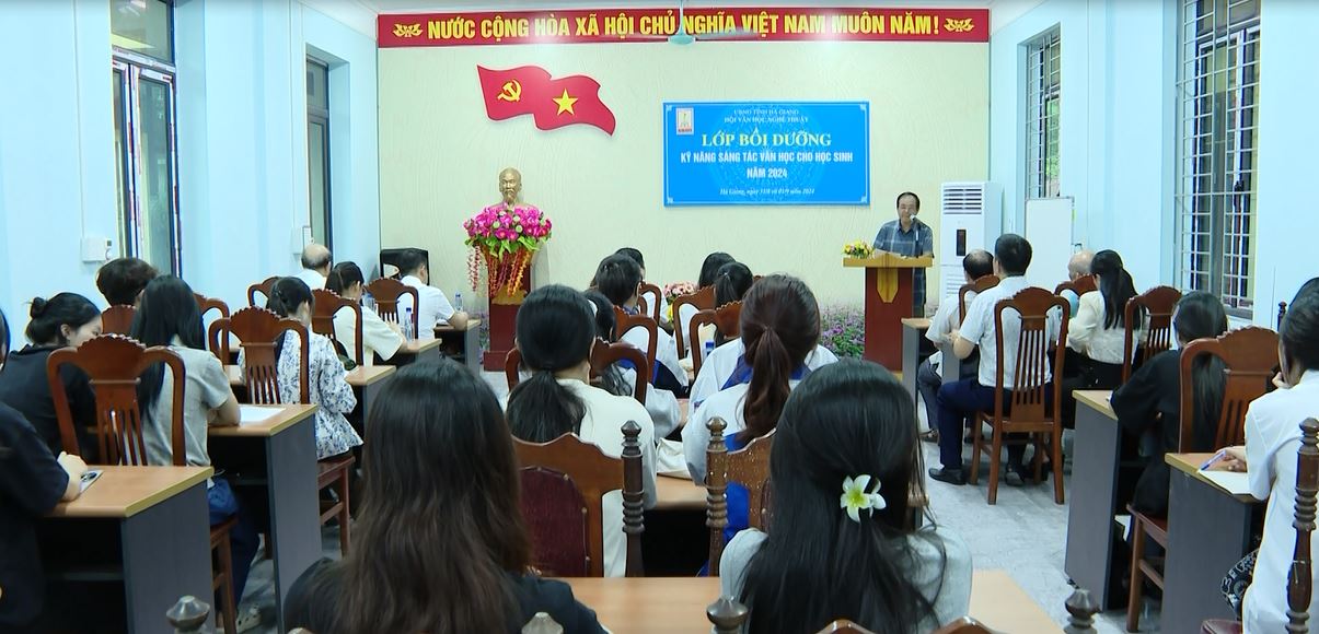 Bồi dưỡng kỹ năng sáng tác văn học cho học sinh