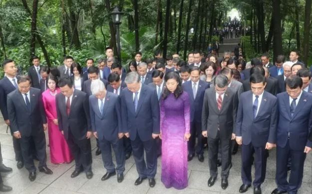 Tổng Bí thư, Chủ tịch nước Tô Lâm thăm Khu di tích Trụ sở Hội Việt Nam Cách mạng Thanh niên
