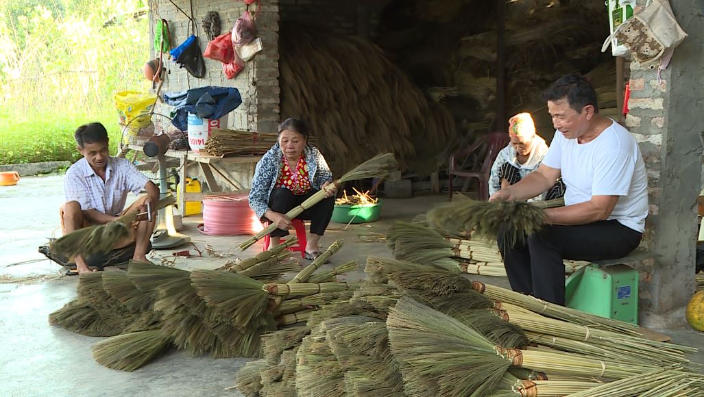 Đưa chổi chít vượt đại dương