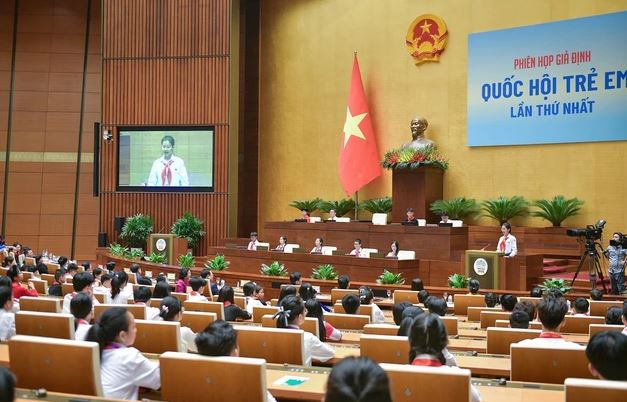 Phiên họp giả định “Quốc hội trẻ em”: Khi trẻ em được đóng vai đại biểu Quốc hội