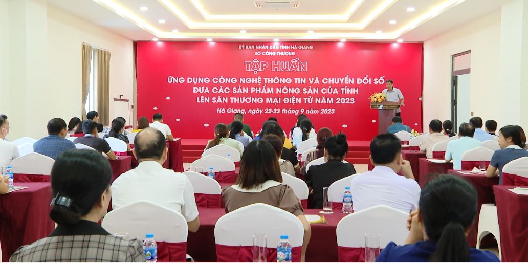 Tập huấn đưa sản phẩm nông sản lên sàn thương mại điện tử