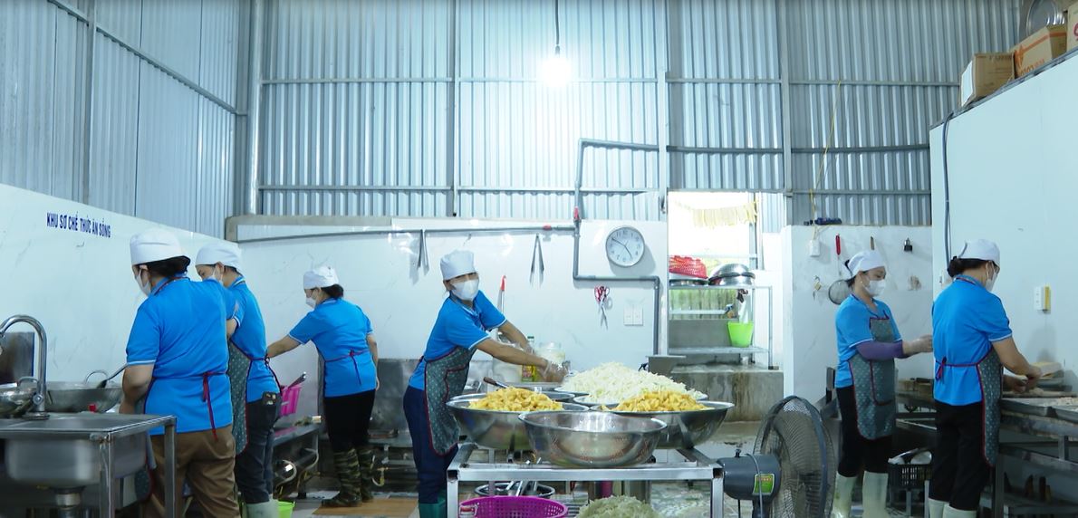 Đảm bảo vệ sinh, an toàn thực phẩm trong bữa ăn học đường