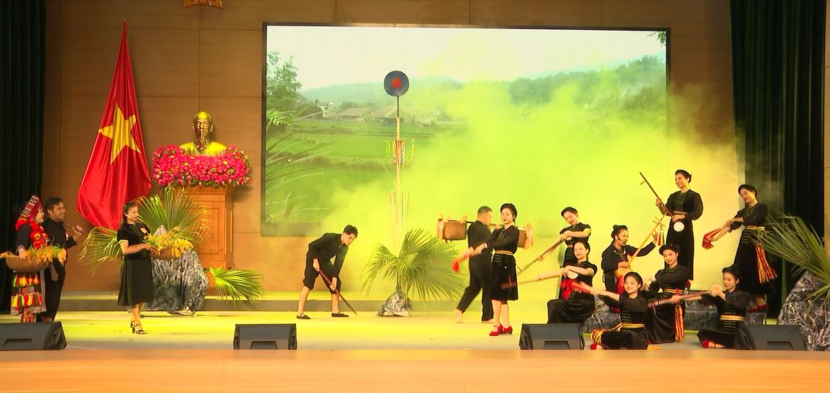 Hội thi tìm hiểu pháp luật về công tác dân tộc