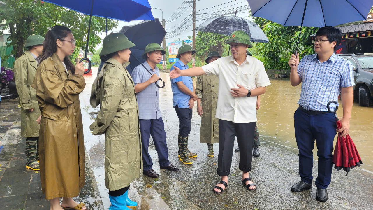 Chủ tịch UBND tỉnh Nguyễn Văn Sơn kiểm tra ứng phó hoàn lưu bão số 3