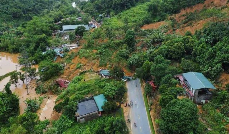 Sạt lở, lũ quét khiến 1 phụ nữ, 1 trẻ em chết ở Hà Giang